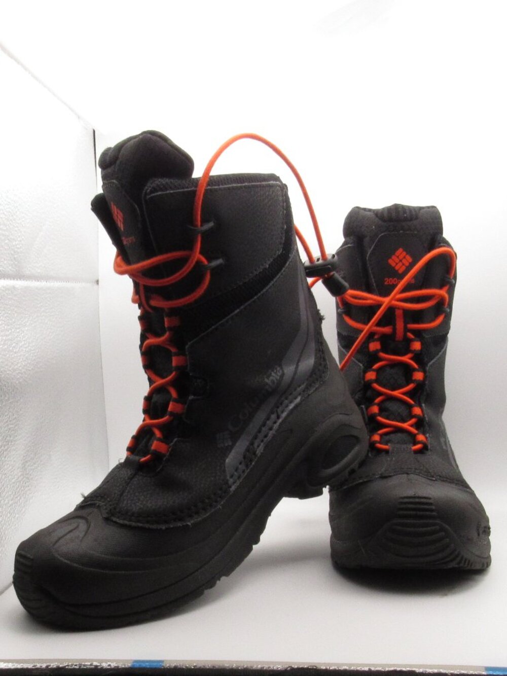 Columbia Black Bugaboot 200 Grams Boys Youth Size 6 Waterproof Boots BY5957-010